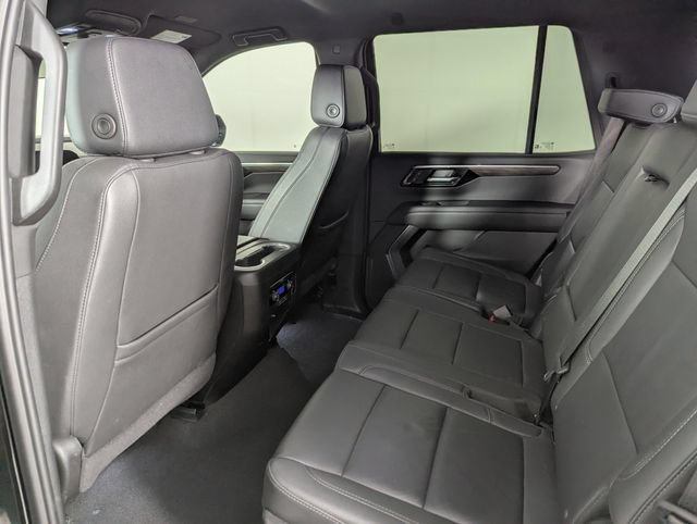 Used 2025 Chevrolet Tahoe LT AWD/4WD image 17