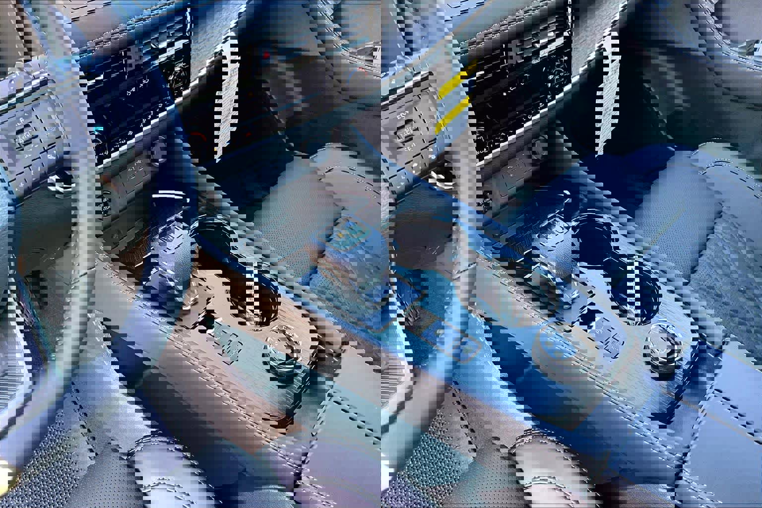 New 2026 Nissan Rogue Platinum image 7