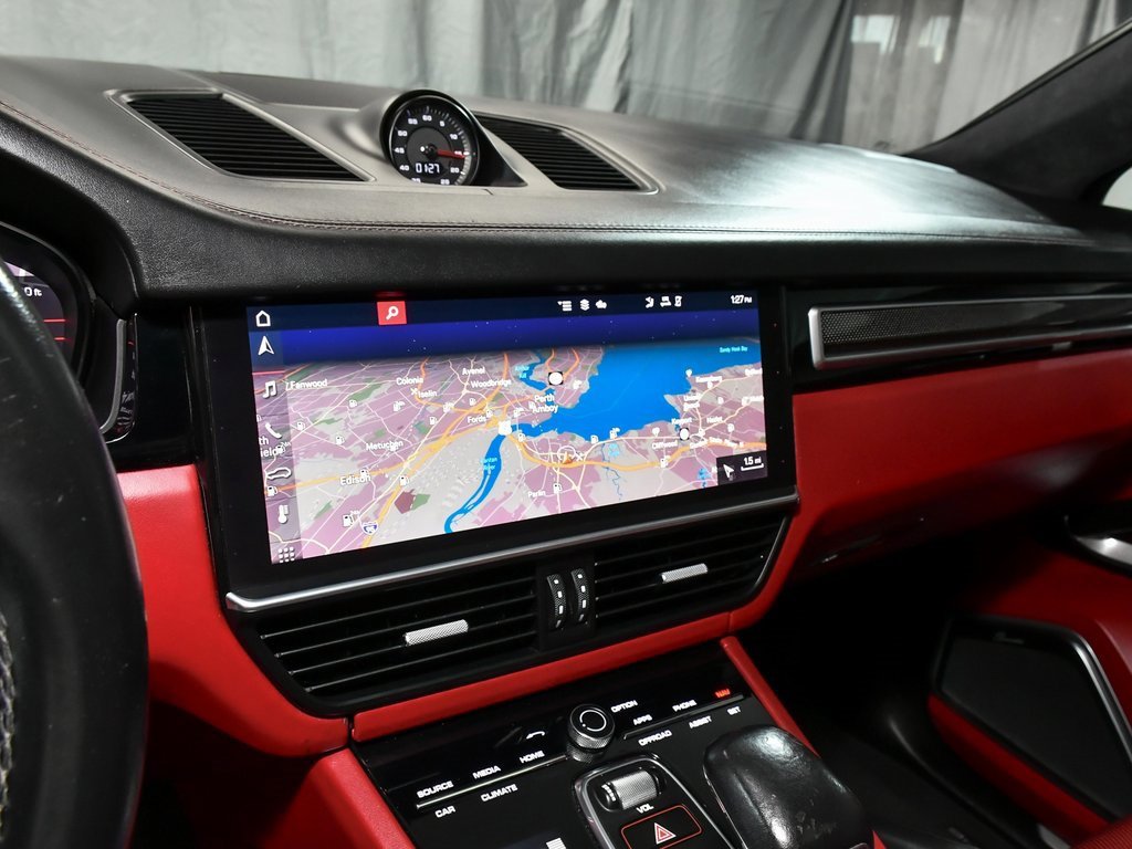 Used 2021 Porsche Cayenne Turbo w/ Assistance Package image 39