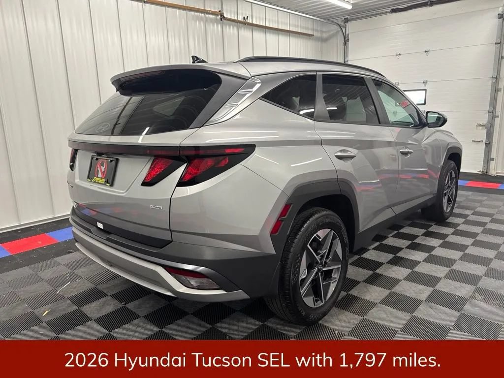 Used 2026 Hyundai Tucson SEL AWD/4WD image 3