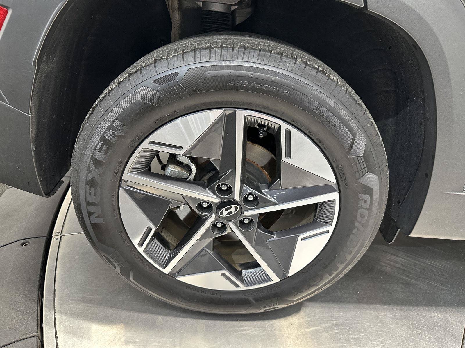Used 2025 Hyundai Tucson SEL AWD/4WD image 11