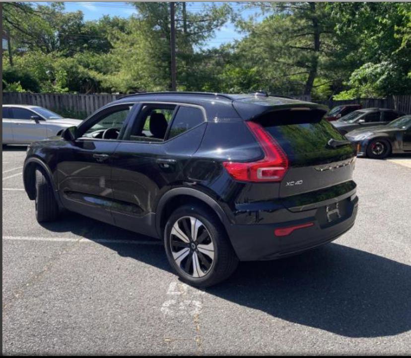 Used 2023 Volvo XC40 Recharge Plus AWD/4WD image 15