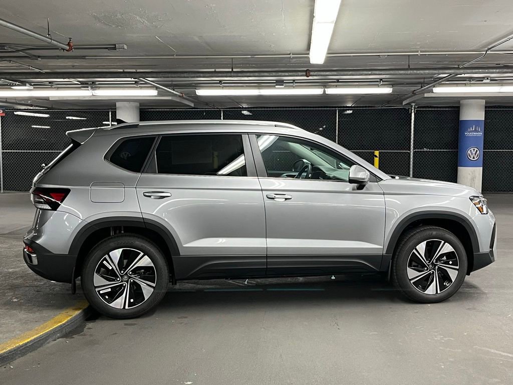 New 2026 Volkswagen Taos SE AWD/4WD image 37