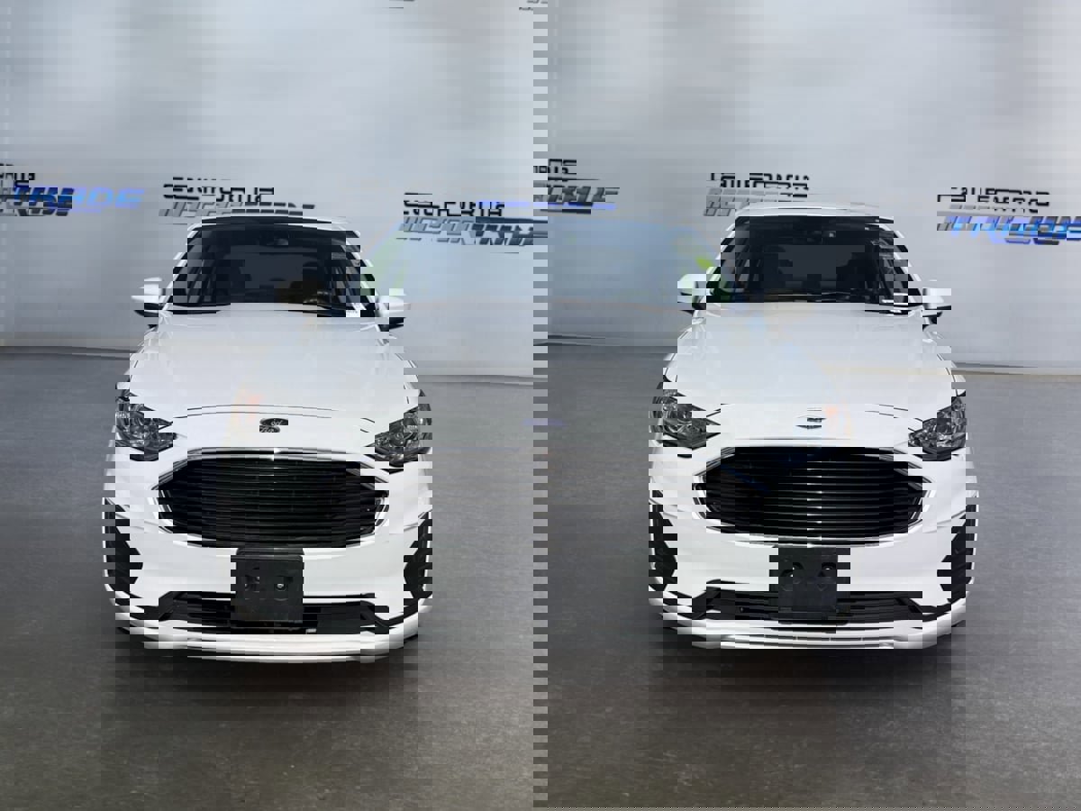 Used 2020 Ford Fusion S image 2