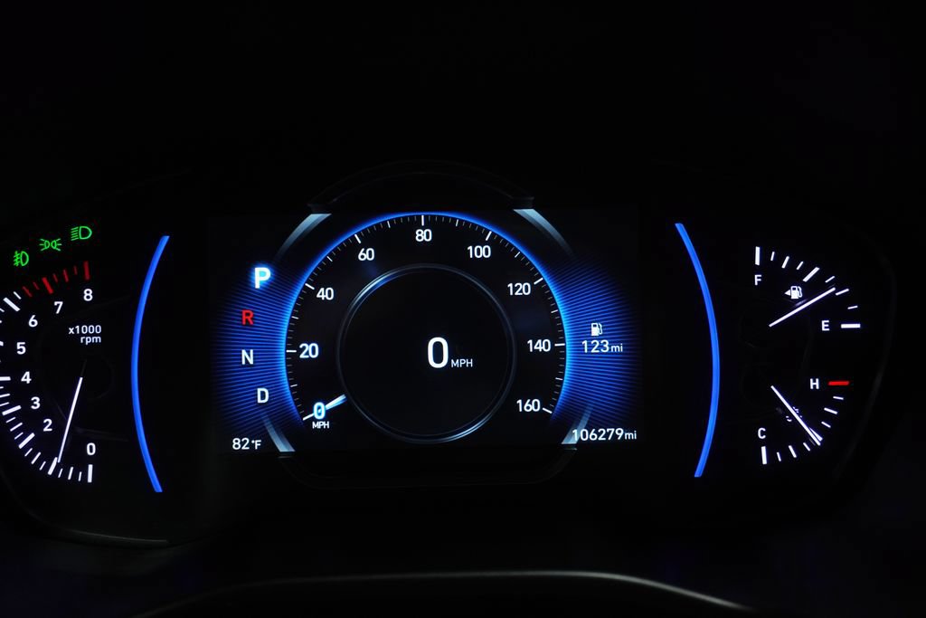Used 2019 Hyundai Santa Fe AWD image 27