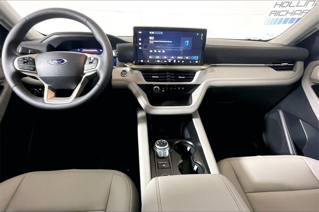 New 2026 Ford Explorer Active image 5