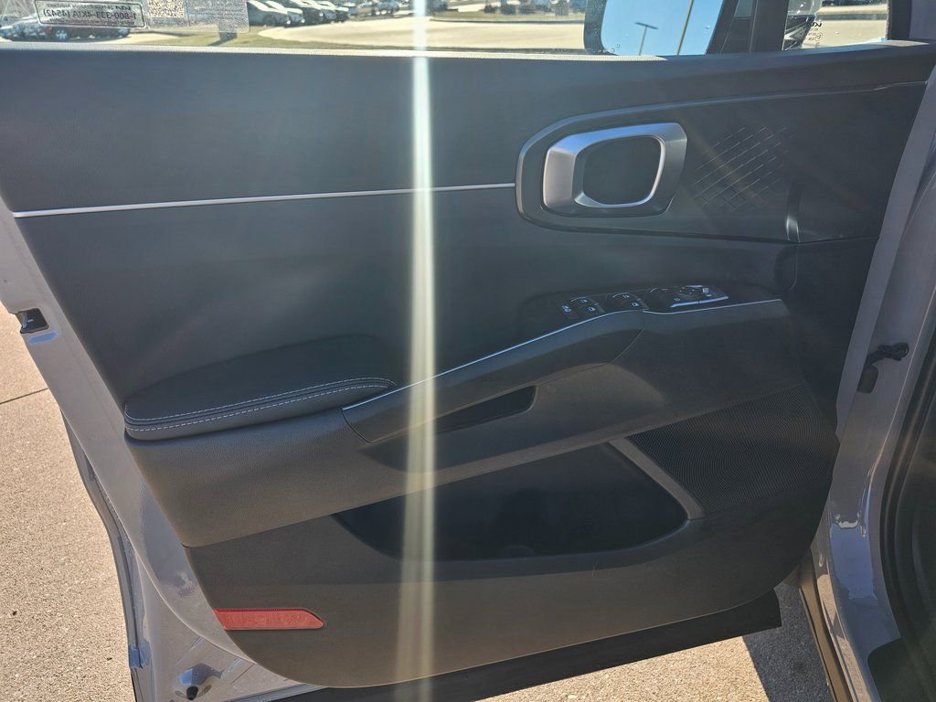 New 2026 Kia Sorento S image 39