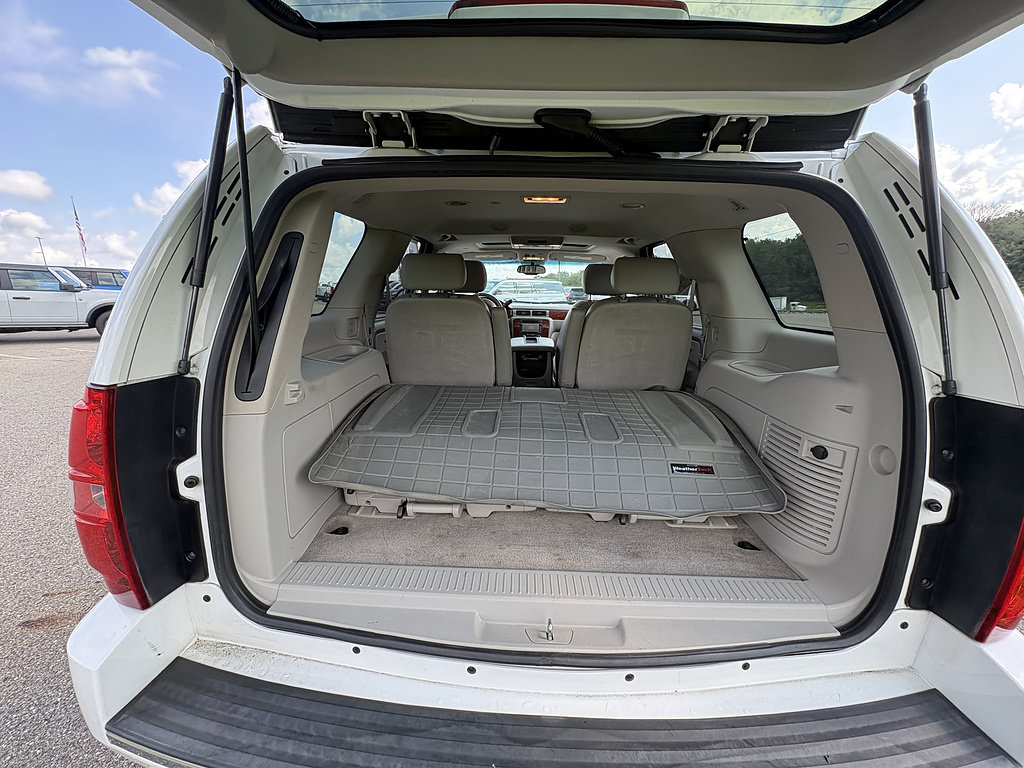 Used 2010 Chevrolet Tahoe LTZ RWD image 15