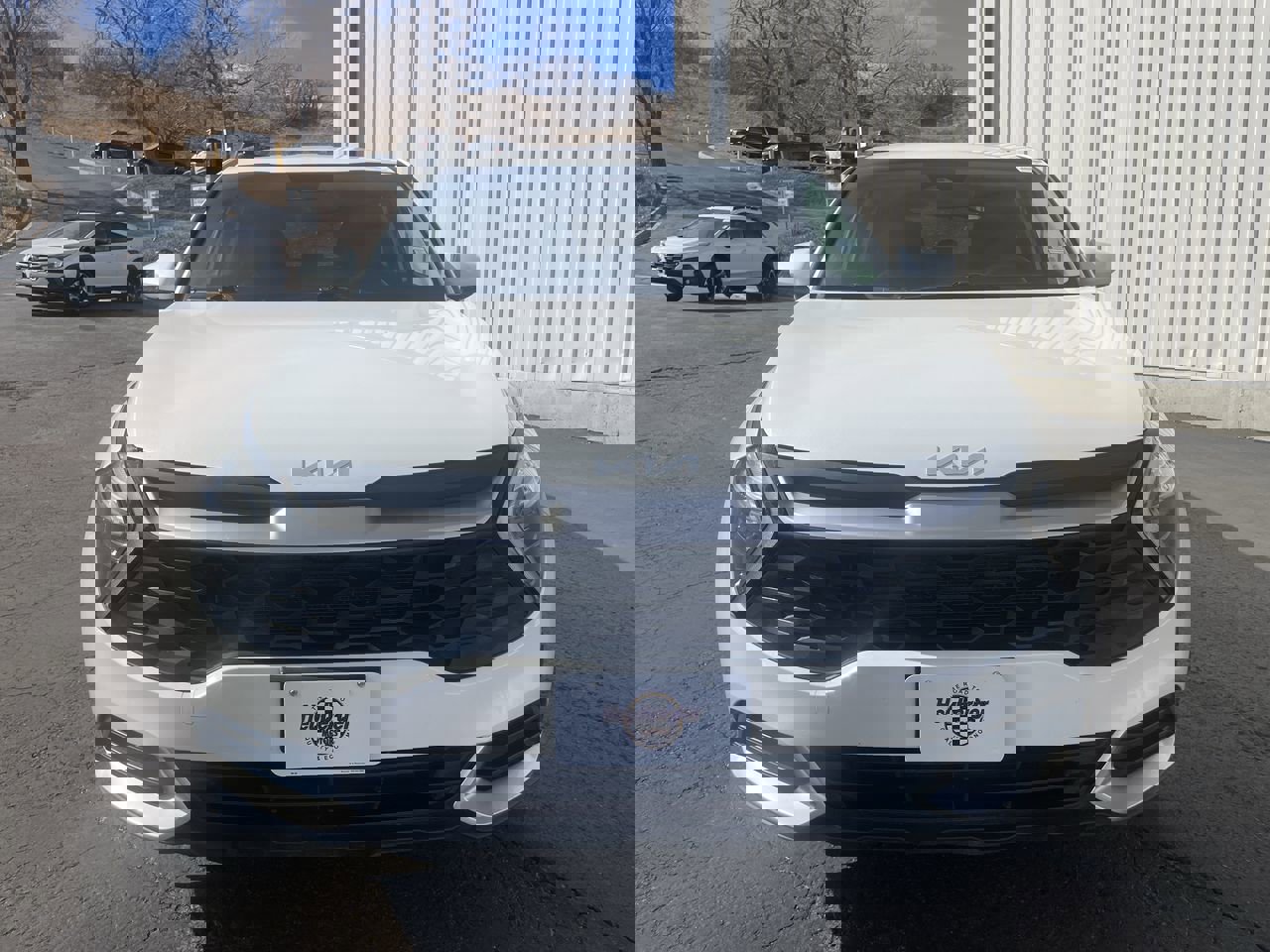 Used 2023 Kia Sportage LX image 2