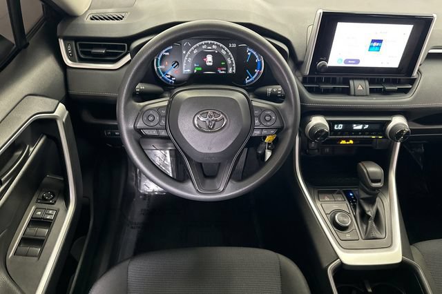 Certified 2024 Toyota RAV4 LE AWD/4WD image 18