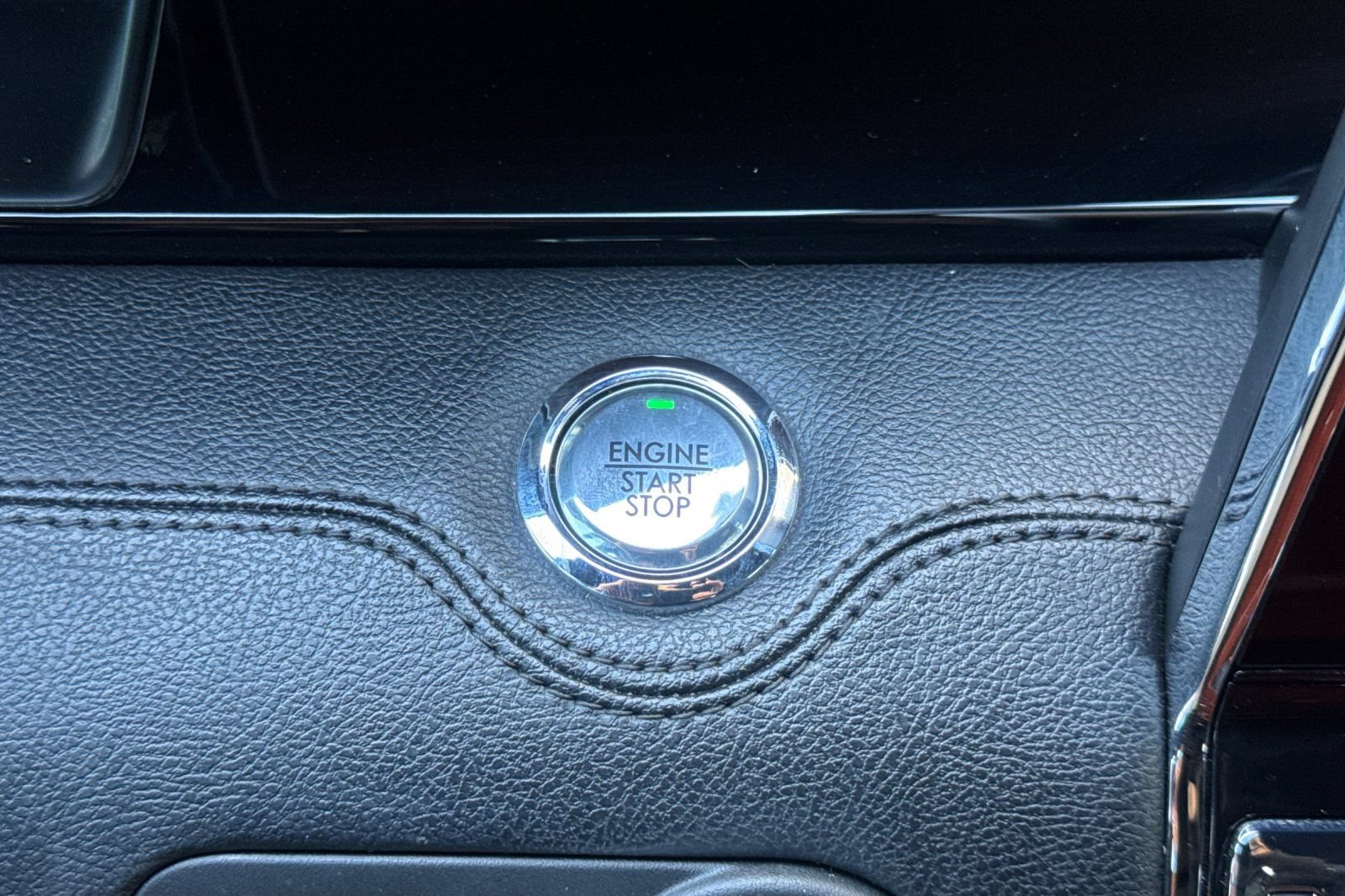 Certified 2021 Lincoln Navigator Reserve AWD/4WD image 23