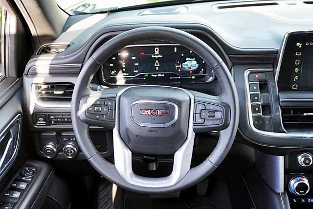 Used 2024 GMC Yukon SLT RWD image 21