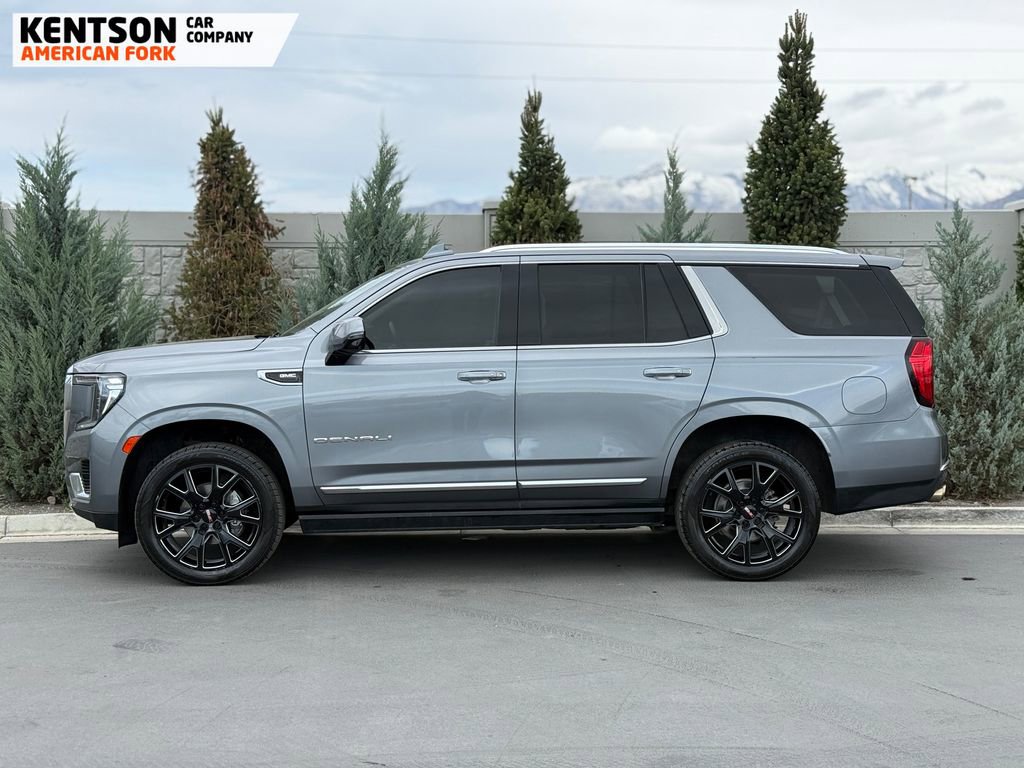 Used 2021 GMC Yukon Denali w/ Denali Premium Package image 4