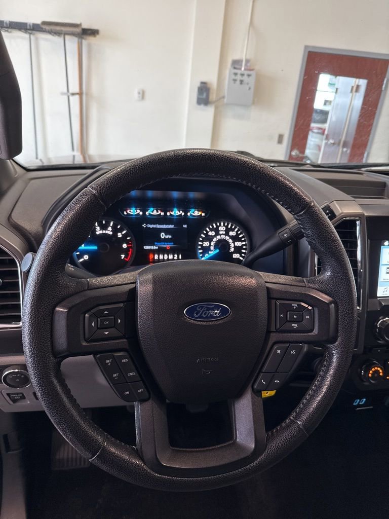 Used 2016 Ford F150 XLT w/ Equipment Group 302A Luxury AWD/4WD image 16