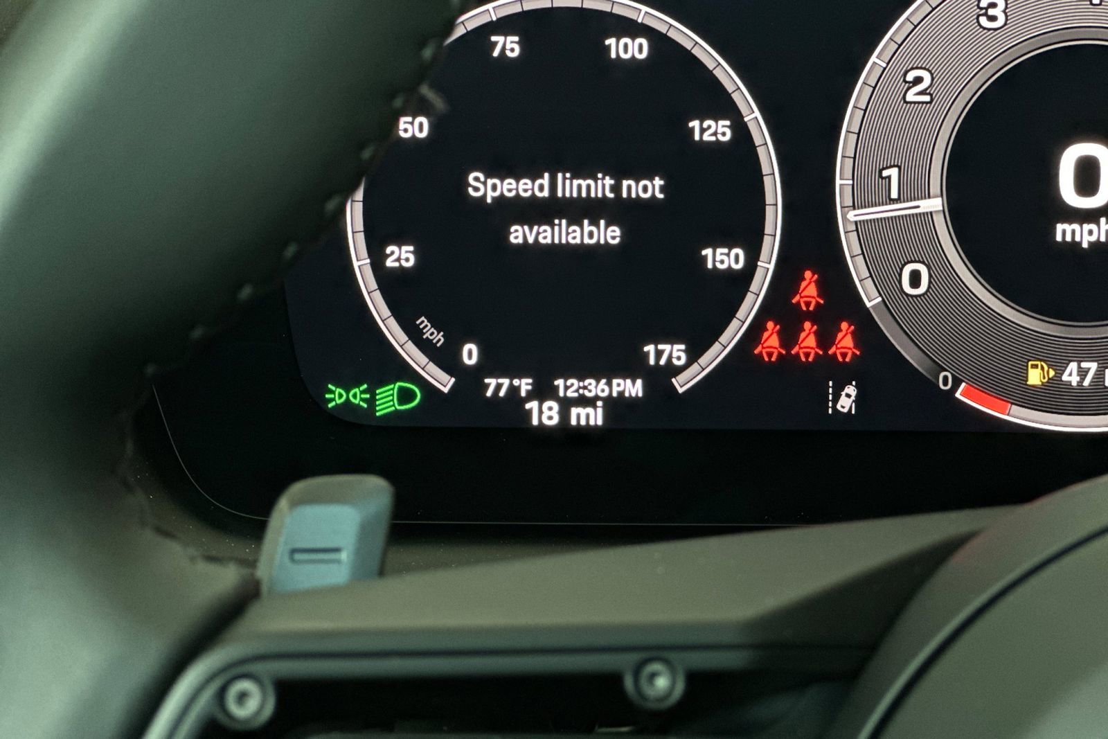 New 2025 Porsche Cayenne Coupe image 34