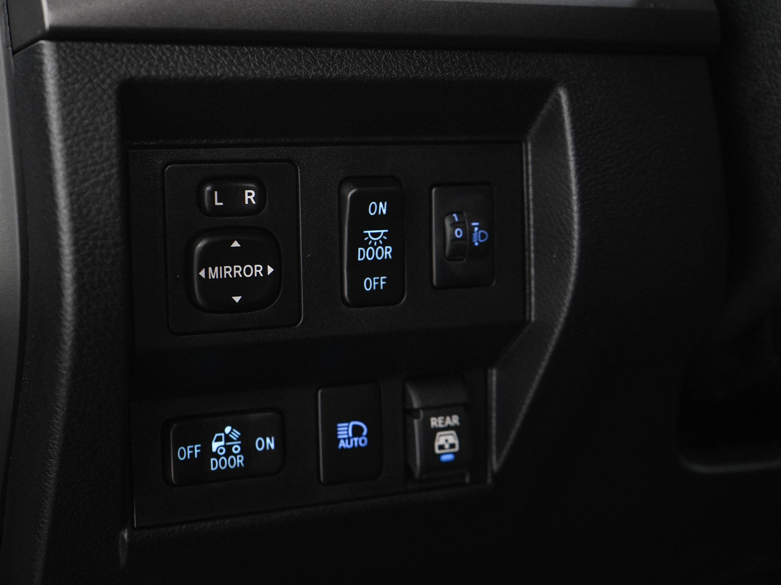 Used 2021 Toyota Tundra SR5 AWD/4WD image 26