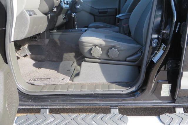 Used 2015 Nissan Xterra S w/ Value Package AWD/4WD image 12