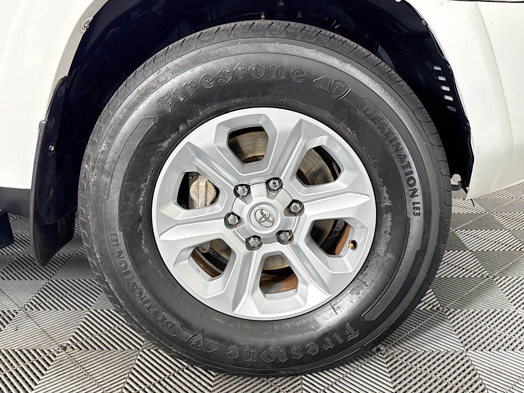 Used 2022 Toyota 4Runner SR5 RWD image 31
