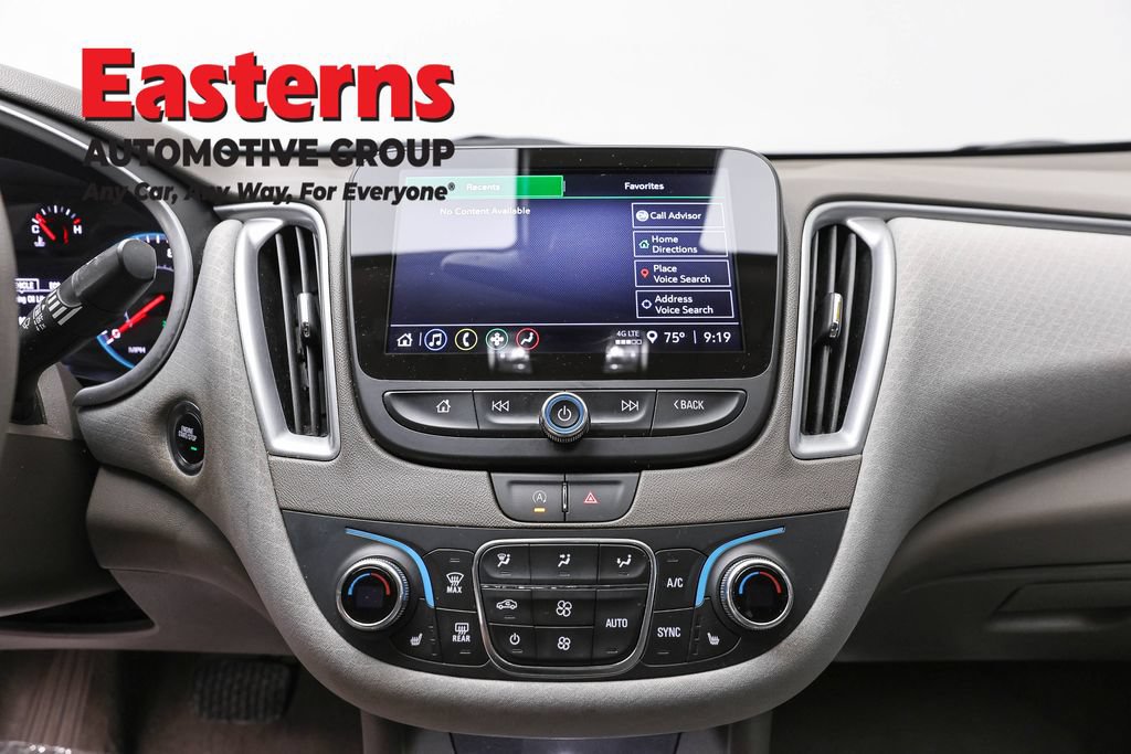 Used 2025 Chevrolet Malibu LT FWD image 14