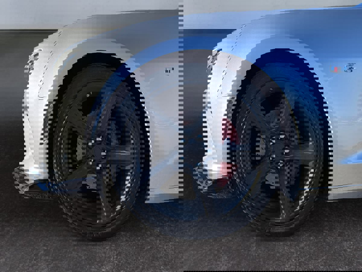 Used 2018 Chevrolet Camaro SS image 9