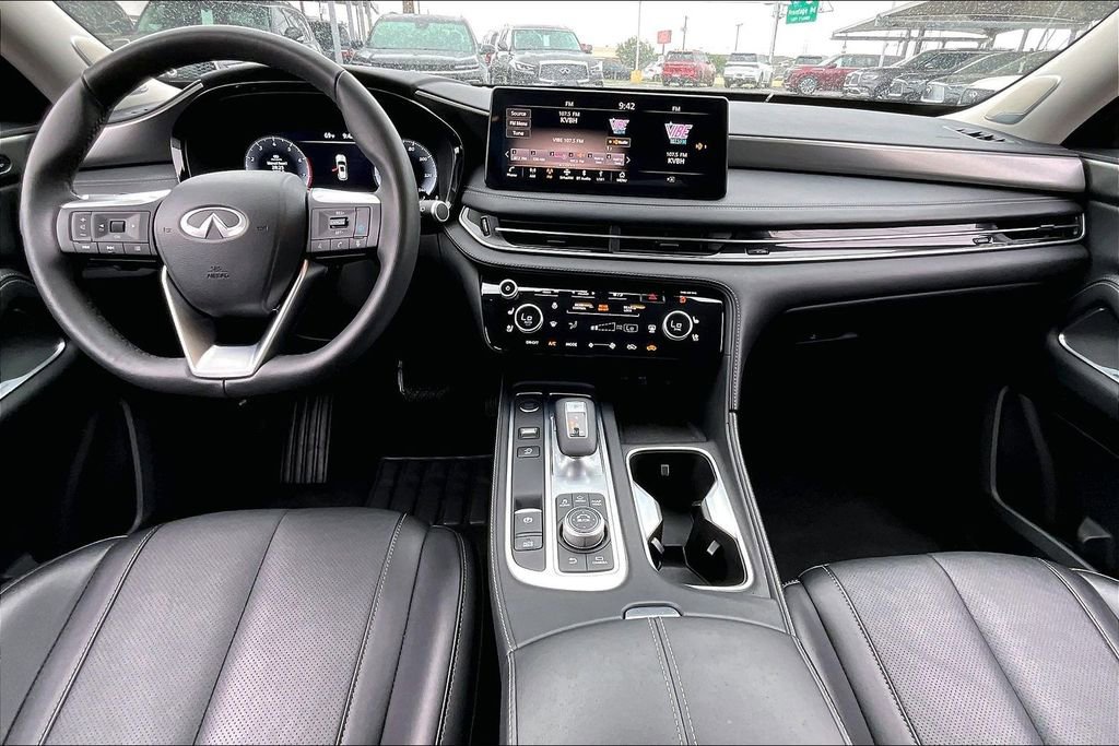Certified 2025 INFINITI QX60 Luxe image 20