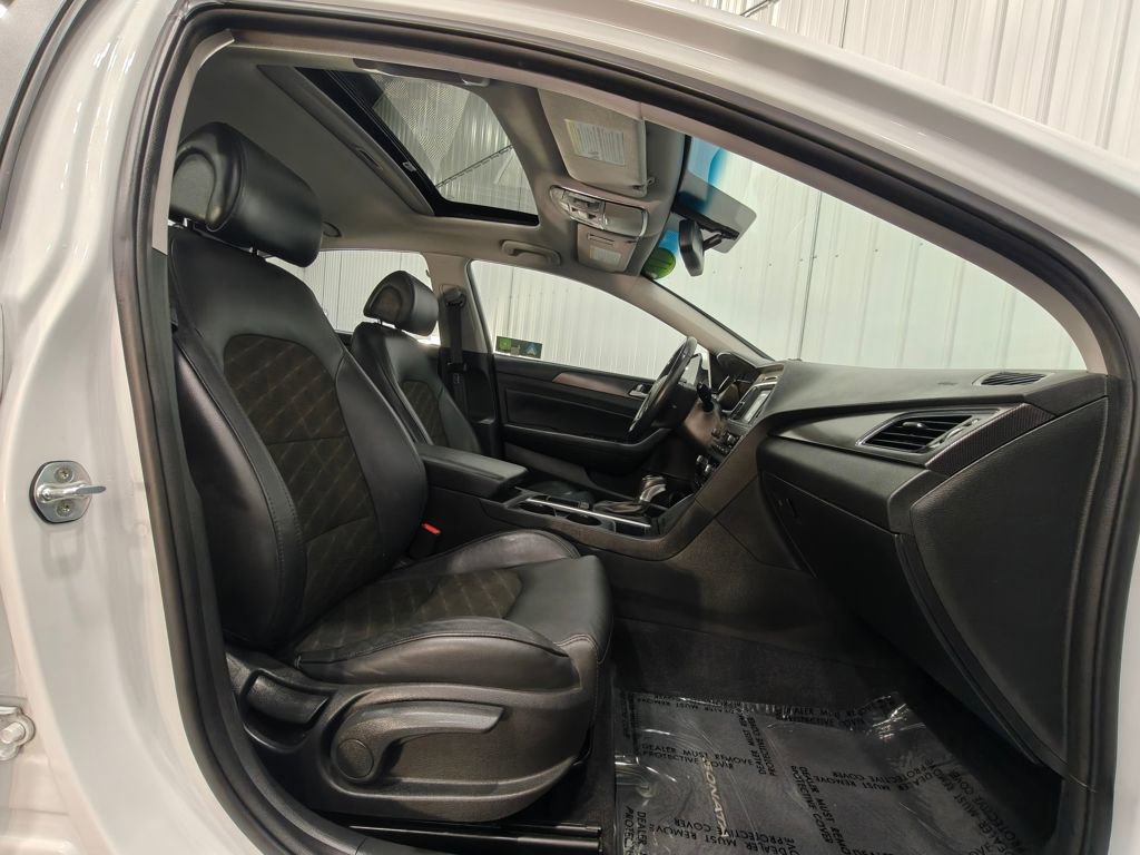 Used 2017 Hyundai Sonata Sport w/ Value Edition Package 02 image 21
