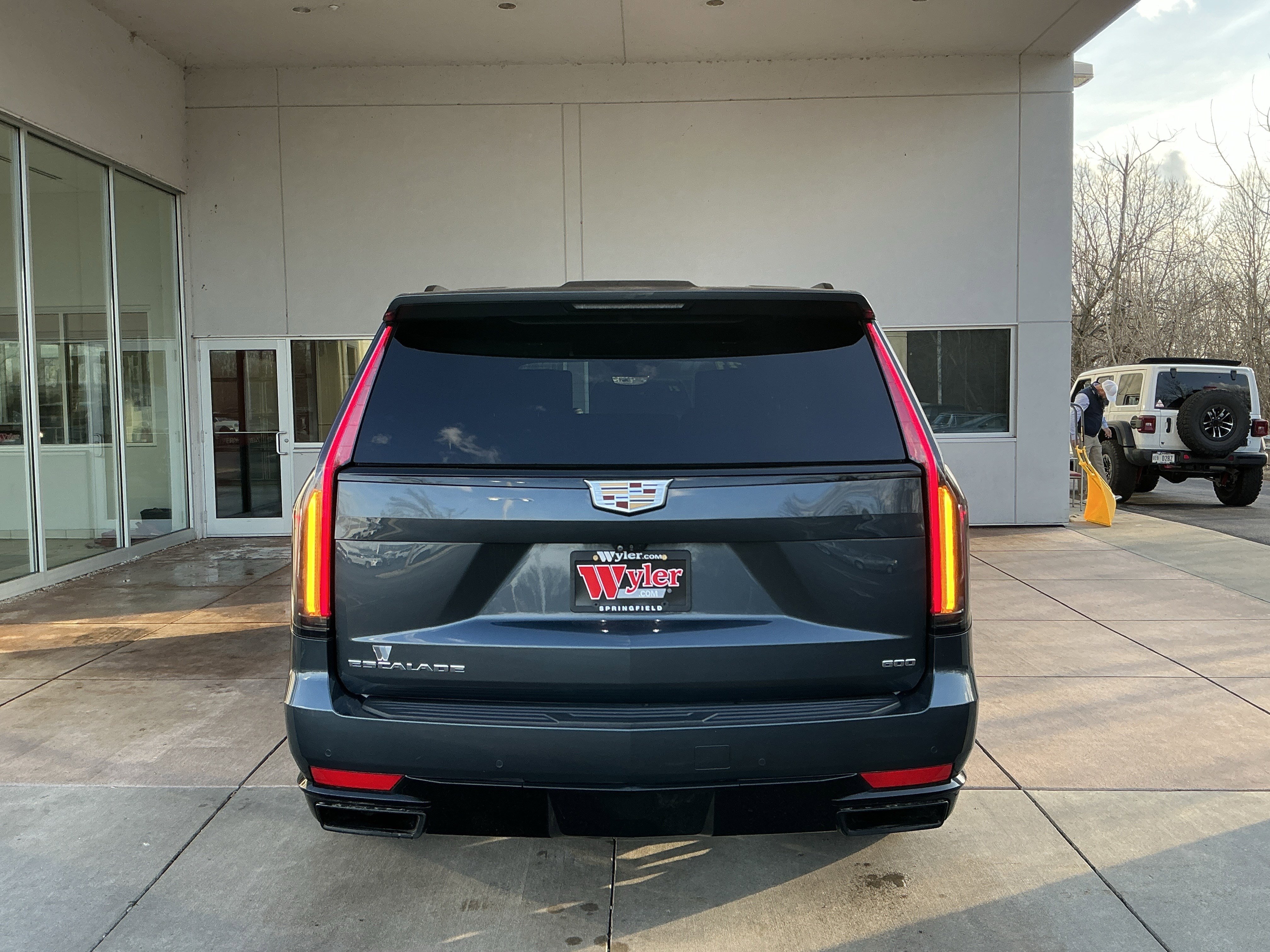 Used 2021 Cadillac Escalade ESV Sport Platinum w/ Heavy-Duty Trailer Package image 21