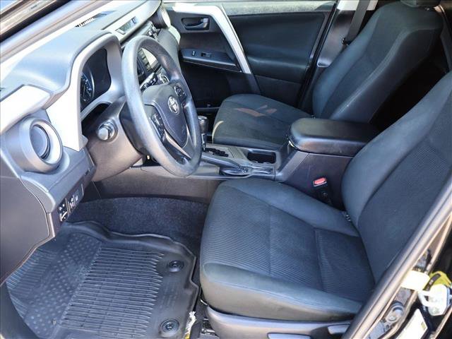 Used 2018 Toyota RAV4 LE w/ All Weather Liner Package AWD/4WD image 21