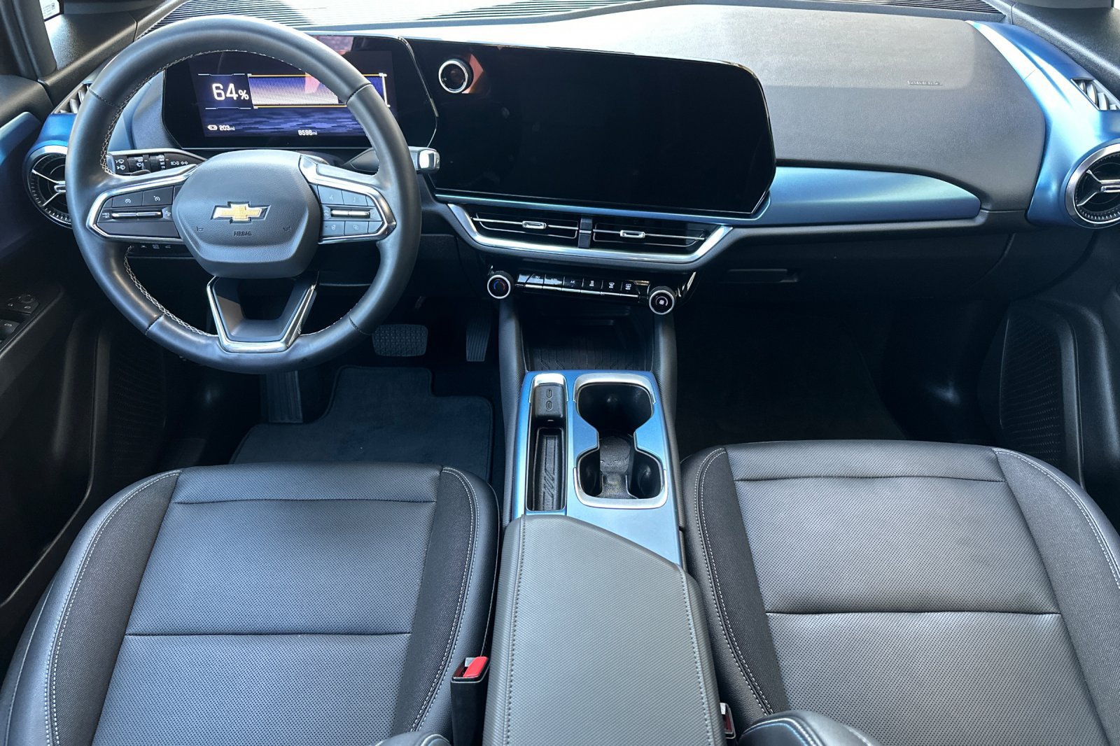 Used 2024 Chevrolet Equinox EV LT w/ LPO, Blackout Package FWD image 13
