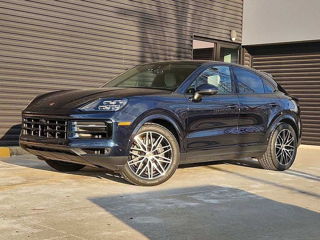 Certified 2025 Porsche Cayenne Coupe image 1