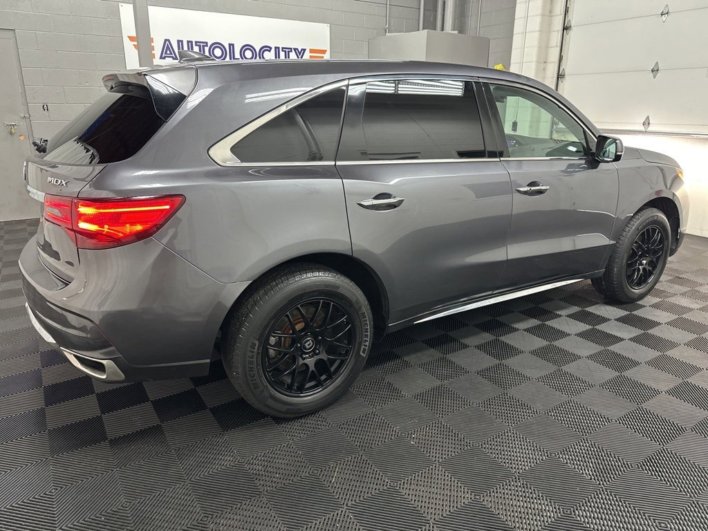 Used 2017 Acura MDX FWD image 11