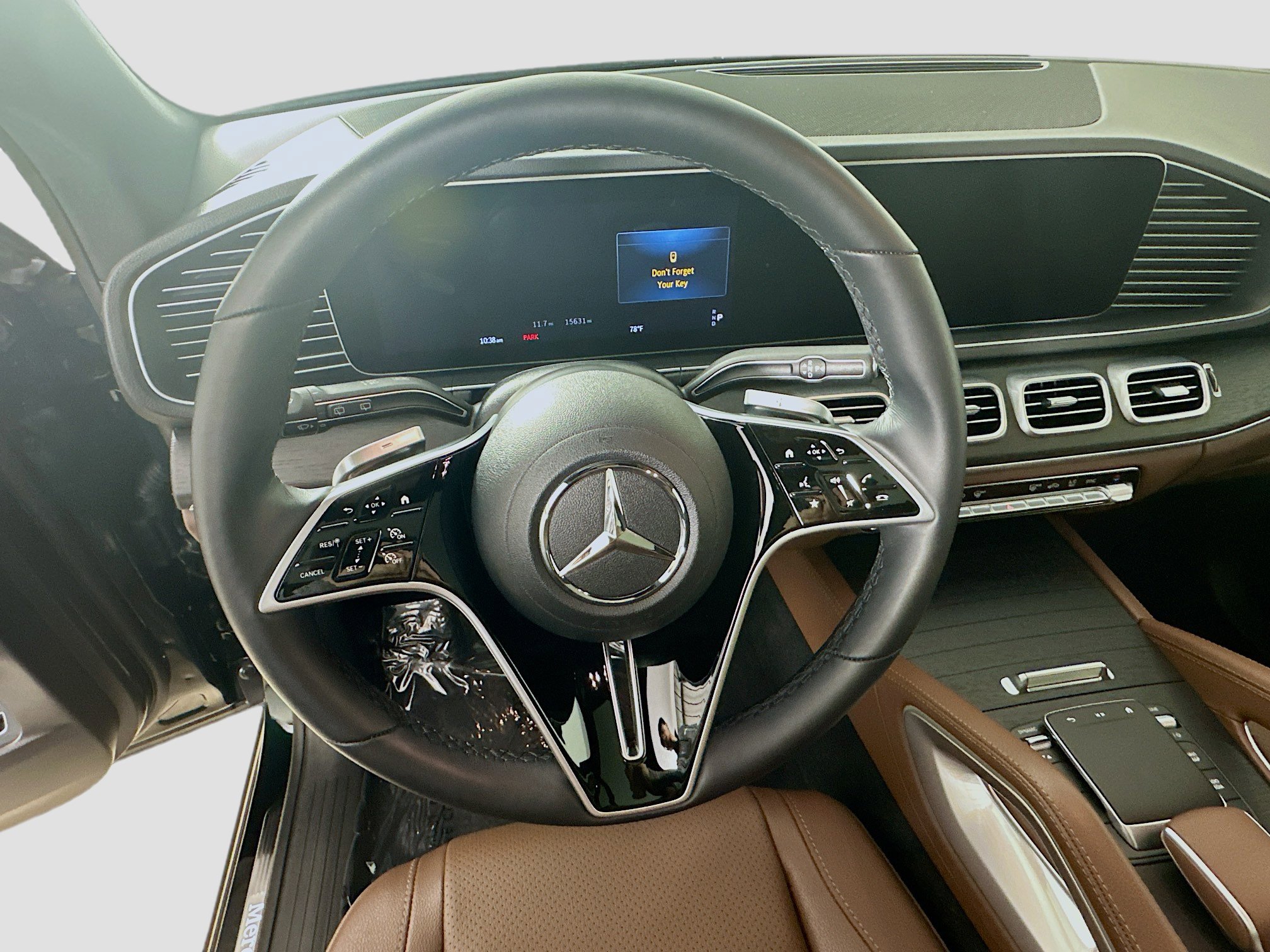 Certified 2024 Mercedes-Benz GLE 350 4MATIC w/ Winter Package image 11