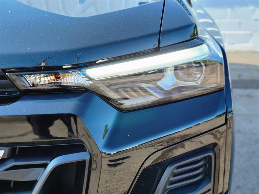 Used 2024 Chevrolet Colorado Z71 w/ Z71 Convenience Package 2 image 10