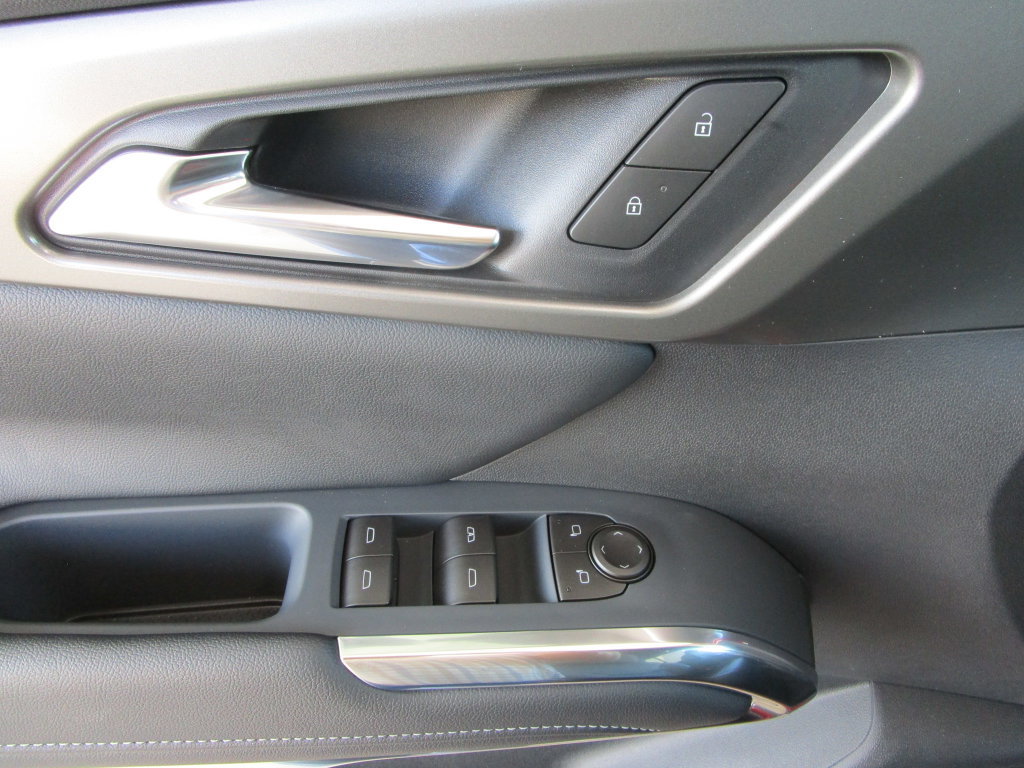New 2027 Chevrolet Traverse LT w/ Sun and Wheel Package FWD image 22