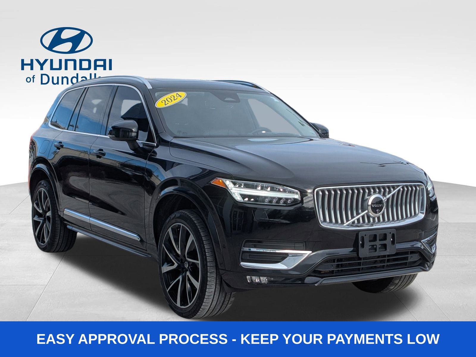 Used 2024 Volvo XC90 B6 Ultimate w/ Lounge Package image 3