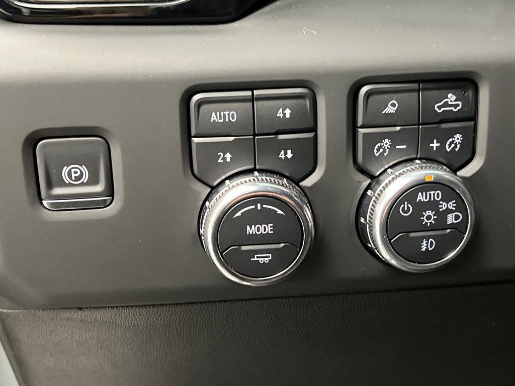 Used 2025 GMC Sierra 1500 AT4 AWD/4WD image 46