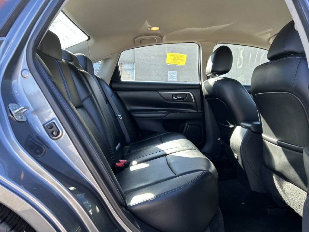 Used 2018 Nissan Altima 2.5 SR w/ SR Special Edition FWD image 16