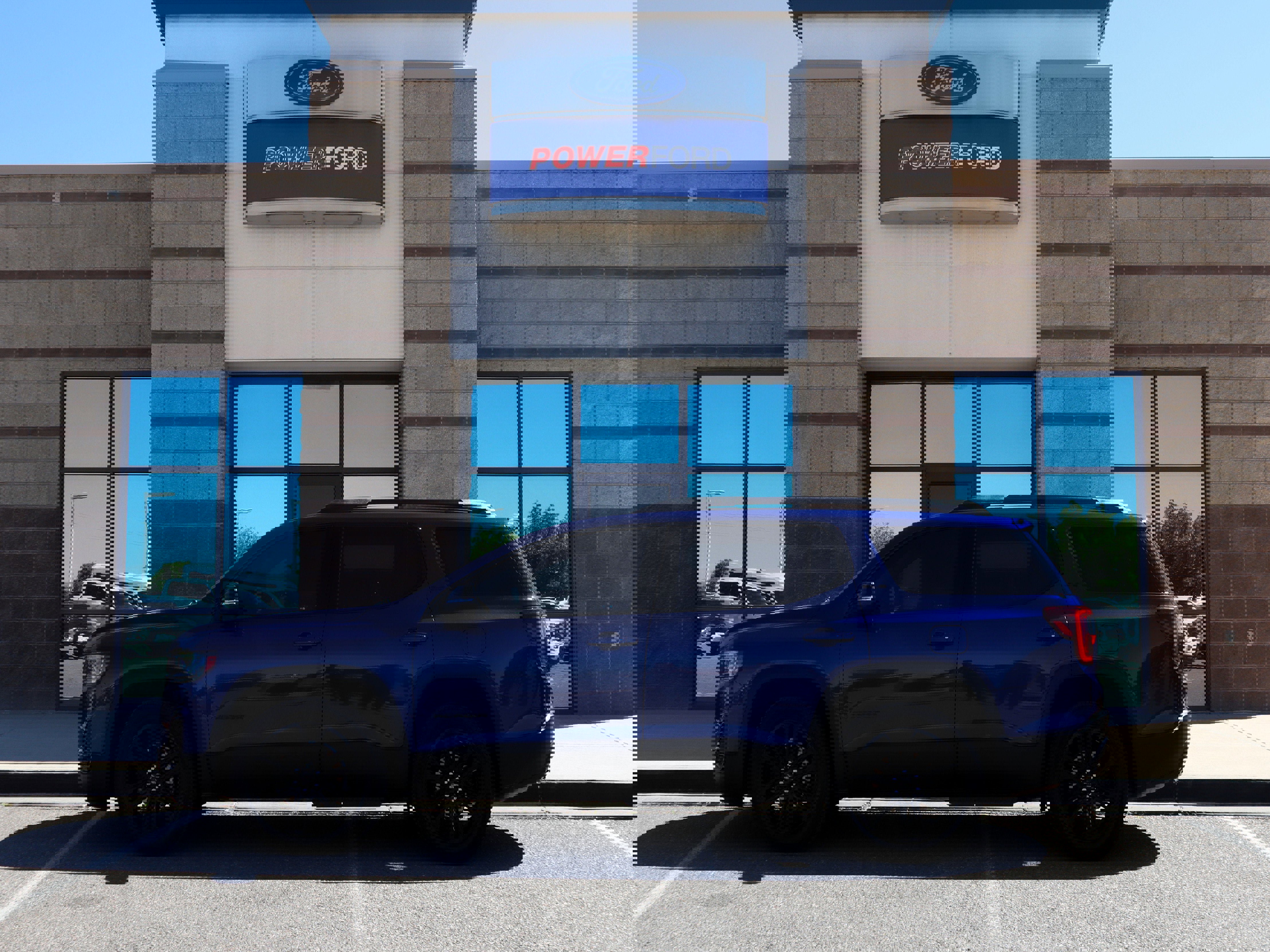 Used 2023 GMC Acadia SLE w/ Driver Convenience Package image 9