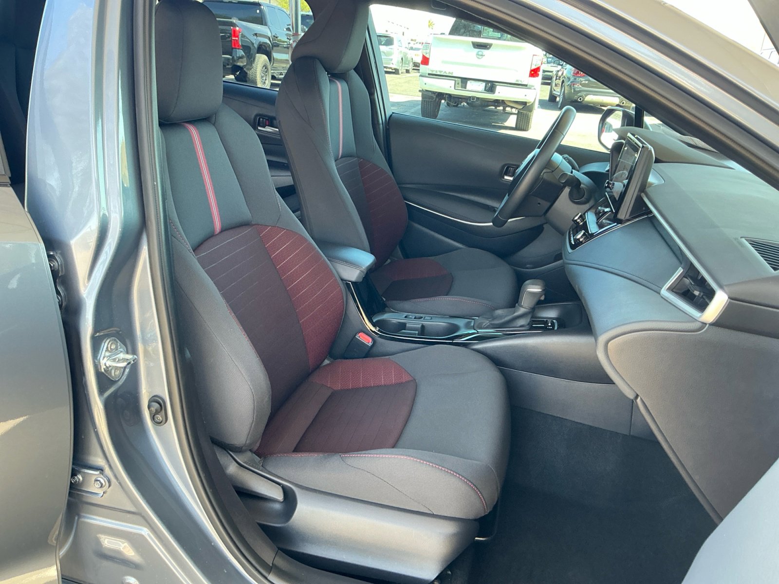 Certified 2025 Toyota Corolla SE FWD image 19