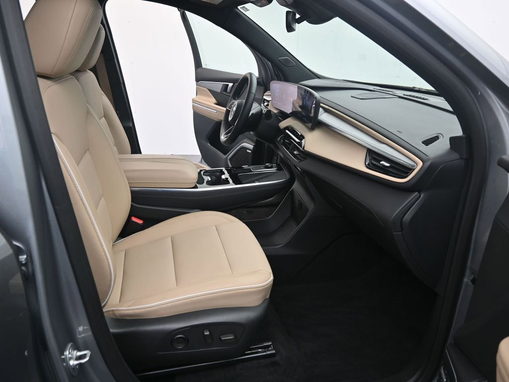 Used 2025 Buick Enclave Preferred image 22