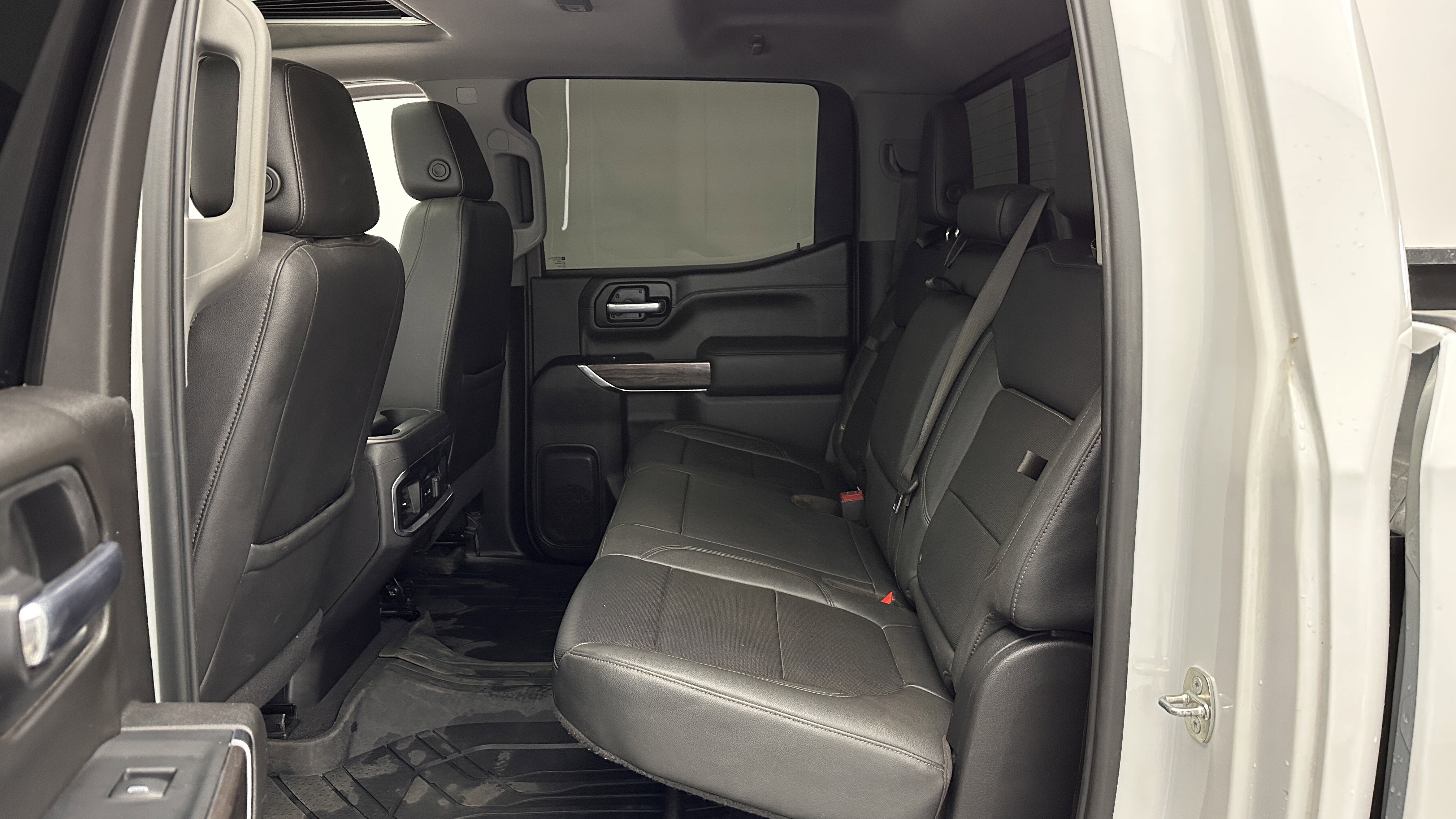 Used 2022 Chevrolet Silverado 1500 LTZ w/ LTZ Premium Package AWD/4WD image 22