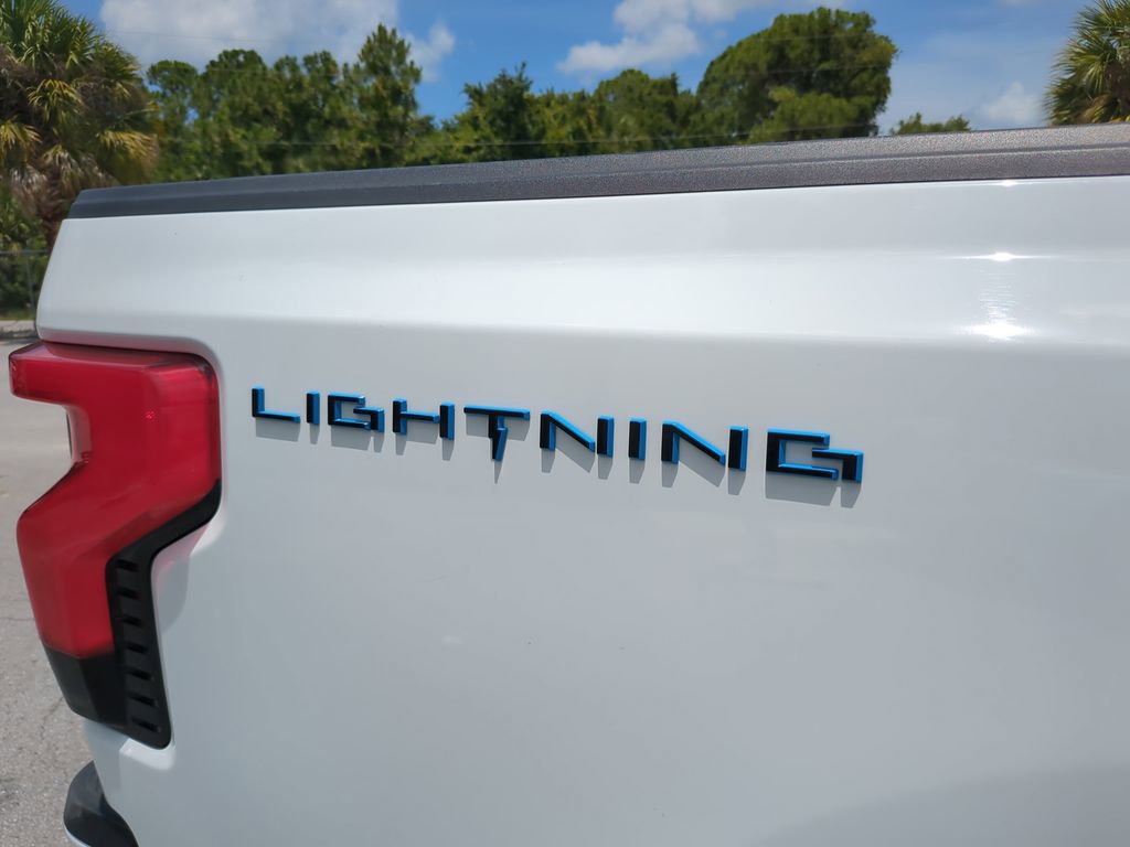 Used 2024 Ford F150 Lightning Flash AWD/4WD image 13