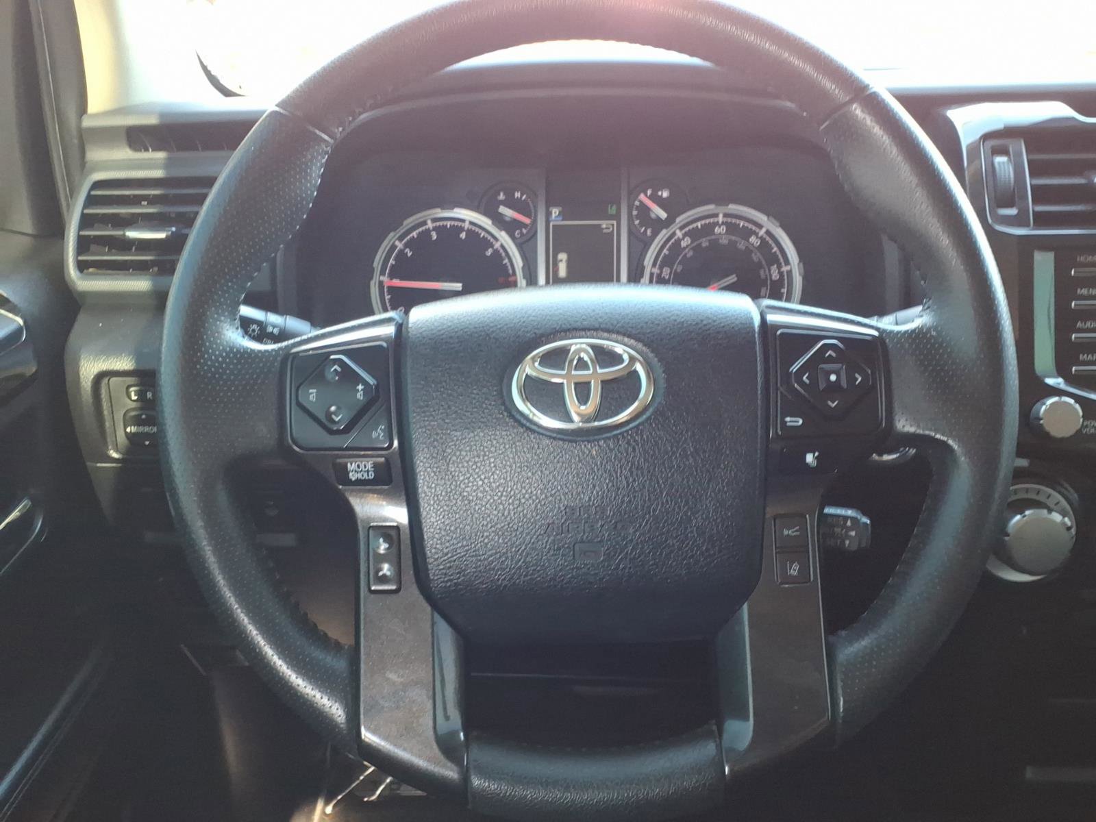 Used 2022 Toyota 4Runner TRD Off-Road AWD/4WD image 12