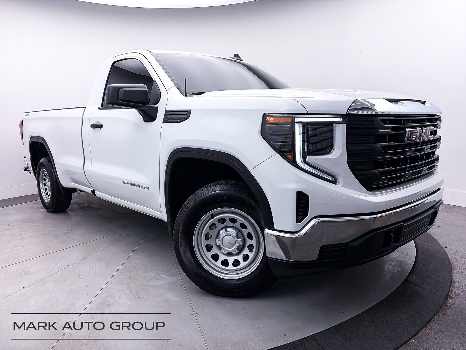 Used 2025 GMC Sierra 1500 Pro w/ Pro Value Package image 1