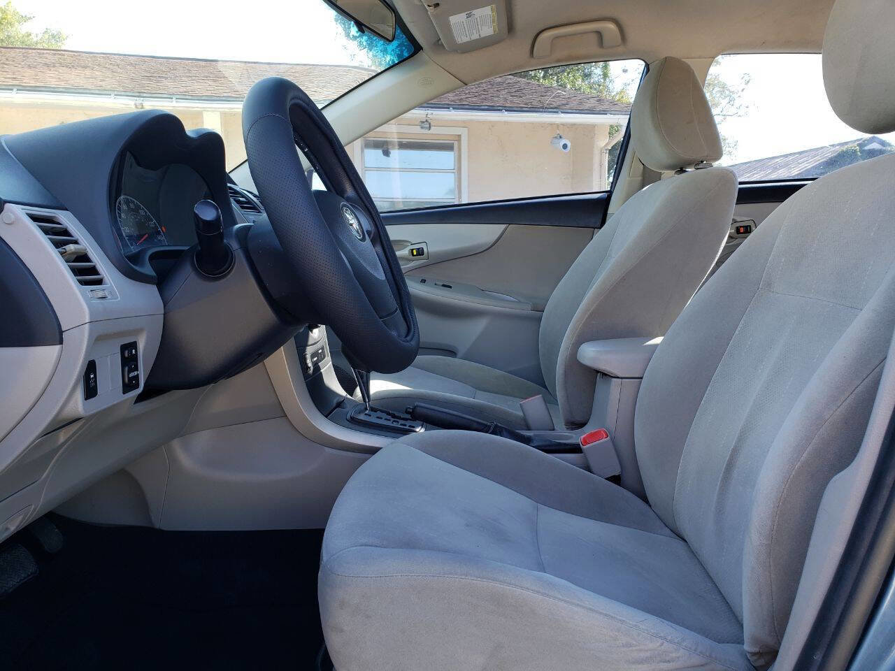 Used 2013 Toyota Corolla L image 9