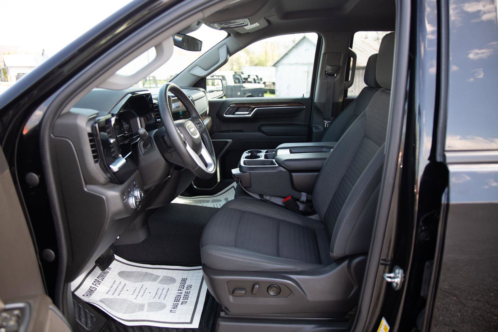 Used 2023 GMC Sierra 1500 Elevation image 18