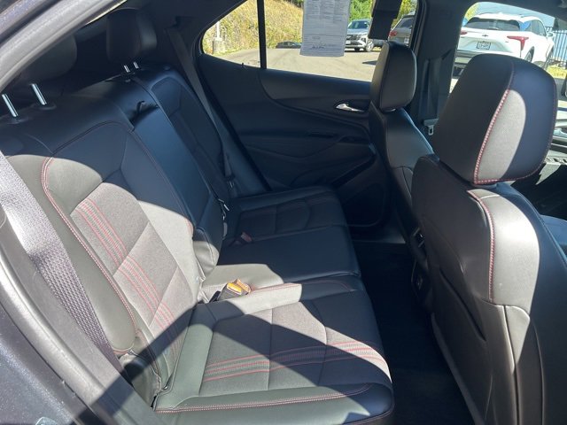 Used 2022 Chevrolet Equinox RS w/ Infotainment Package image 10