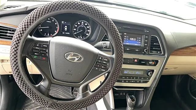 Used 2015 Hyundai Sonata Limited w/ Cargo Package FWD image 8