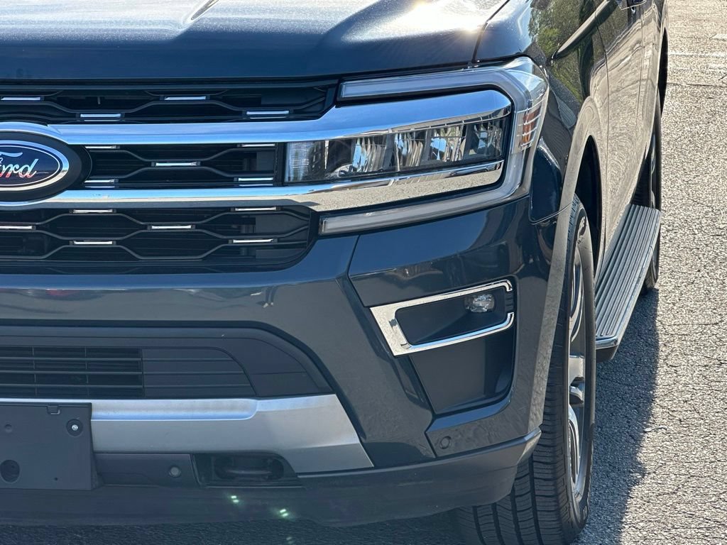Used 2023 Ford Expedition Limited AWD/4WD image 46