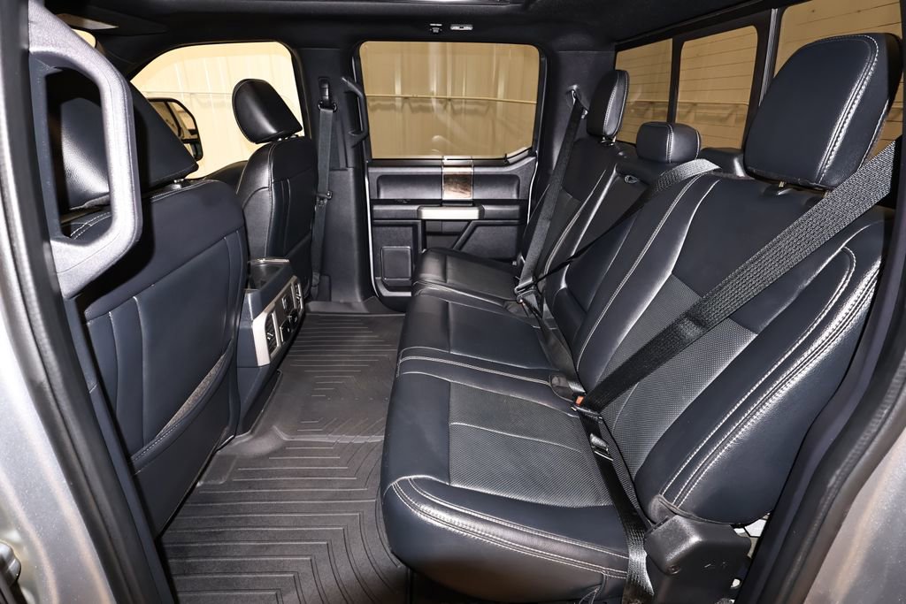 Certified 2022 Ford F250 Lariat w/ Black Appearance Package image 17